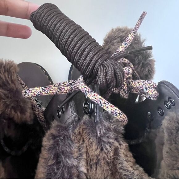 Dr Martens 1460 Serena Faux Fur Trim Boot in Khaki Gray US 7 EU 38 NEW - Picture 7 of 11